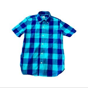 GAP Boy’s Blue check button down. Short sleeve Size 8